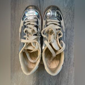 Blowfish Malibu Tastic Sneaker Silver - Women's Like New Size 10